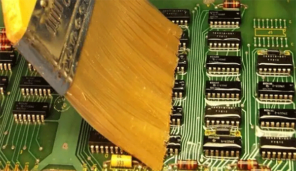 三防漆,三防漆涂覆,PCB板三防漆,三防漆涂覆厚度.gif